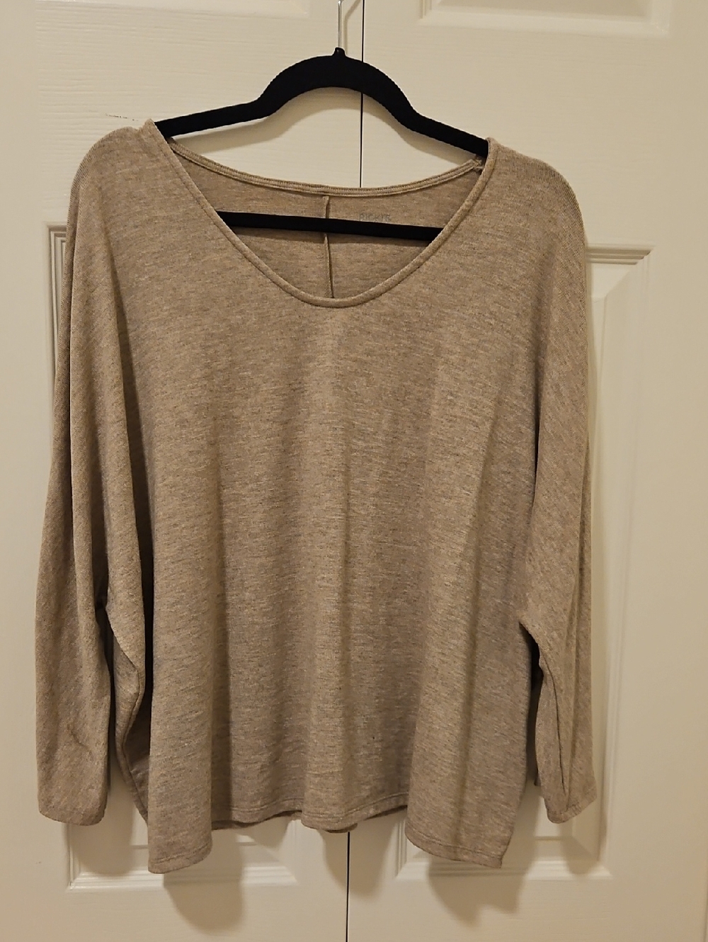 Ricki's Lightweight Beige Long Sleeve Scoop Neck Top